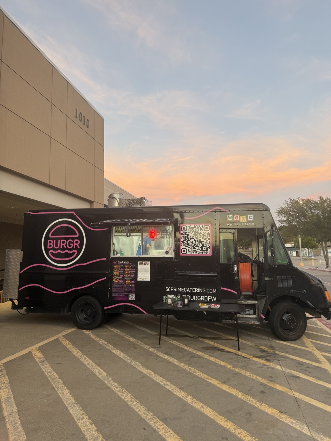 The BURGR DFW food truck ready to serve at sunset